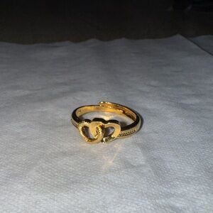 Elegant Gold Tone Heart Ring